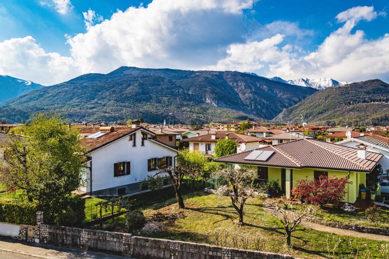 Appartamento Borgo Peschiere Maniago Eksteriør bilde